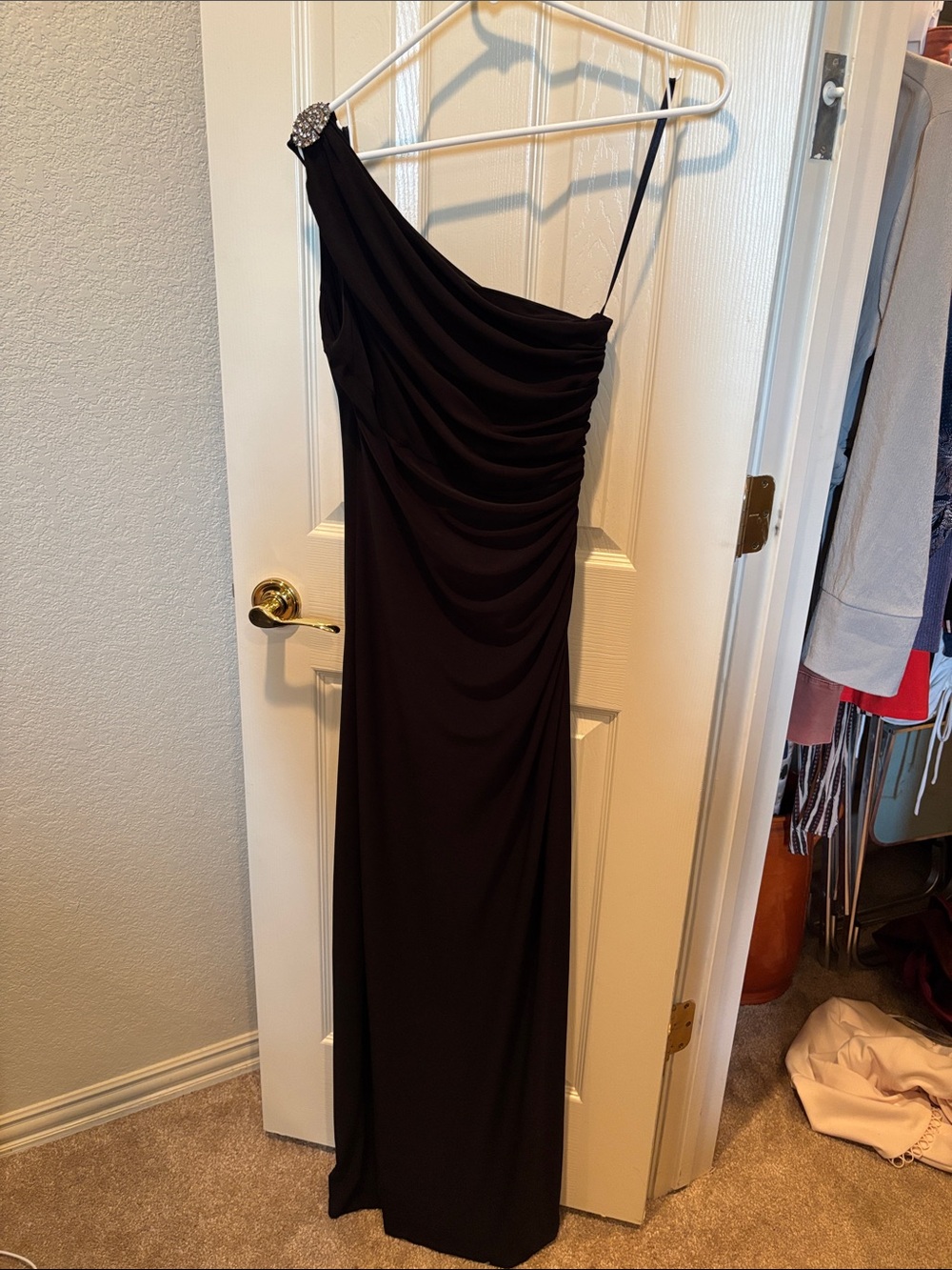 Lauren Ralph Lauren One Shoulder Ruched Rhinestone Evening Gown Black size 6